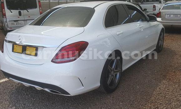 Tenga Tsaru Mercedes‒Benz C–Class Chena Mota in Harare in Harare Tenga Tsaru Mercedes‒Benz C–Class Chena Mota in Harare in Harare
