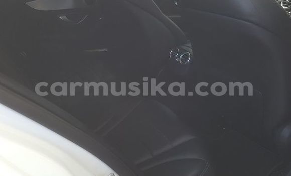 Tenga Tsaru Mercedes‒Benz C–Class Chena Mota in Harare in Harare Tenga Tsaru Mercedes‒Benz C–Class Chena Mota in Harare in Harare