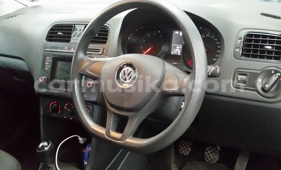 Nunua Ilio tumika Volkswagen Polo Nyeupe Gari ndani ya Beitbridge nchini Matabeleland Kusini Nunua Ilio tumika Volkswagen Polo Nyeupe Gari ndani ya Beitbridge nchini Matabeleland Kusini