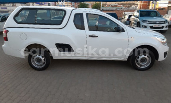 Acheter Occasion Voiture Chevrolet Corsa Blanc à Beitbridge, Matabeleland South Acheter Occasion Voiture Chevrolet Corsa Blanc à Beitbridge, Matabeleland South