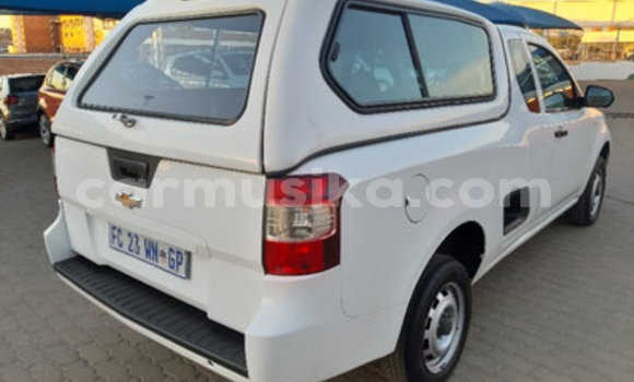 Acheter Occasion Voiture Chevrolet Corsa Blanc à Beitbridge, Matabeleland South Acheter Occasion Voiture Chevrolet Corsa Blanc à Beitbridge, Matabeleland South