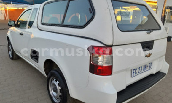 Acheter Occasion Voiture Chevrolet Corsa Blanc à Beitbridge, Matabeleland South Acheter Occasion Voiture Chevrolet Corsa Blanc à Beitbridge, Matabeleland South