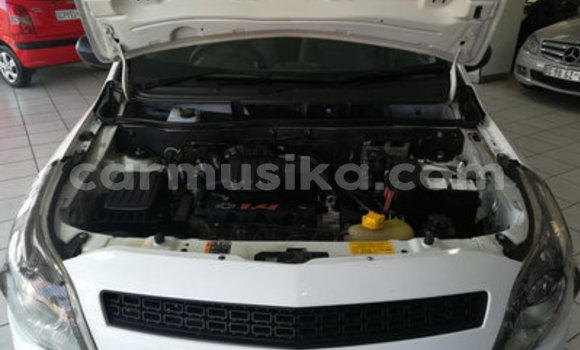 Acheter Occasion Voiture Chevrolet Corsa Blanc à Beitbridge, Matabeleland South Acheter Occasion Voiture Chevrolet Corsa Blanc à Beitbridge, Matabeleland South