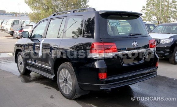 Acheter Import Voiture Toyota Land Cruiser Noir à Import - Dubai, Harare Acheter Import Voiture Toyota Land Cruiser Noir à Import - Dubai, Harare