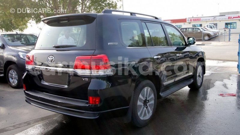 Big with watermark toyota land cruiser harare import dubai 8294