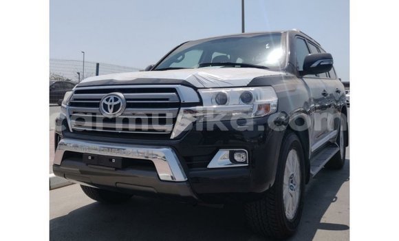 Tenga Imported Toyota Land Cruiser Nhema Mota in Import - Dubai in Harare Tenga Imported Toyota Land Cruiser Nhema Mota in Import - Dubai in Harare