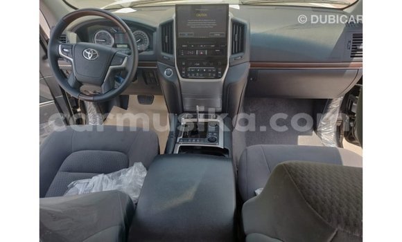 Tenga Imported Toyota Land Cruiser Nhema Mota in Import - Dubai in Harare Tenga Imported Toyota Land Cruiser Nhema Mota in Import - Dubai in Harare