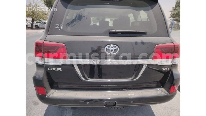 Big with watermark toyota land cruiser harare import dubai 8295