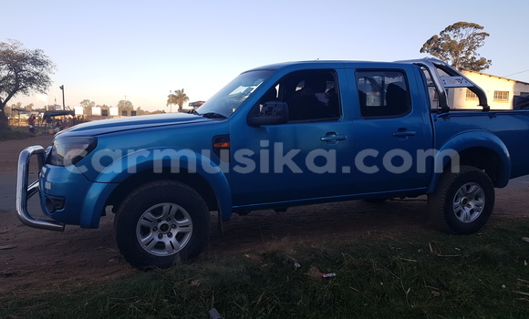 Nunua Ilio tumika Ford Ranger Bluu Gari ndani ya Harare nchini Harare