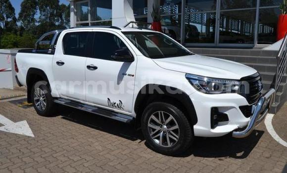 Acheter Occasion Voiture Toyota Hilux Blanc à Harare, Harare Acheter Occasion Voiture Toyota Hilux Blanc à Harare, Harare