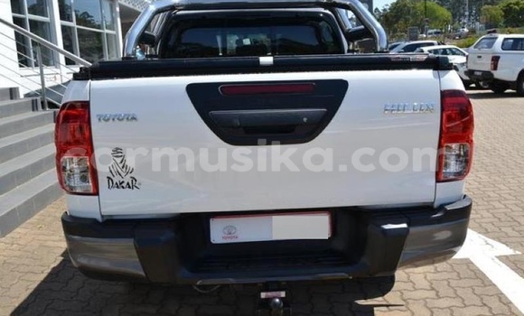 Acheter Occasion Voiture Toyota Hilux Blanc à Harare, Harare Acheter Occasion Voiture Toyota Hilux Blanc à Harare, Harare