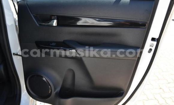 Acheter Occasion Voiture Toyota Hilux Blanc à Harare, Harare Acheter Occasion Voiture Toyota Hilux Blanc à Harare, Harare