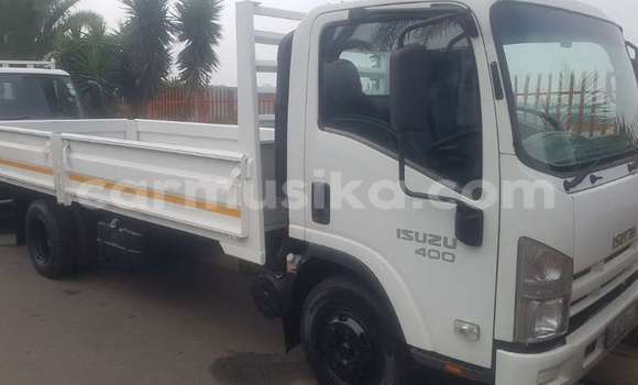 Acheter Occasion Voiture Isuzu D–MAX Blanc à Bulawayo, Bulawayo Acheter Occasion Voiture Isuzu D–MAX Blanc à Bulawayo, Bulawayo