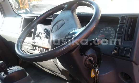 Acheter Occasion Voiture Isuzu D–MAX Blanc à Bulawayo, Bulawayo Acheter Occasion Voiture Isuzu D–MAX Blanc à Bulawayo, Bulawayo