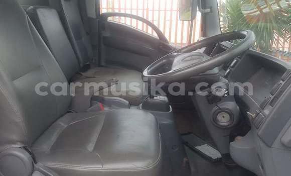 Acheter Occasion Voiture Isuzu D–MAX Blanc à Bulawayo, Bulawayo Acheter Occasion Voiture Isuzu D–MAX Blanc à Bulawayo, Bulawayo