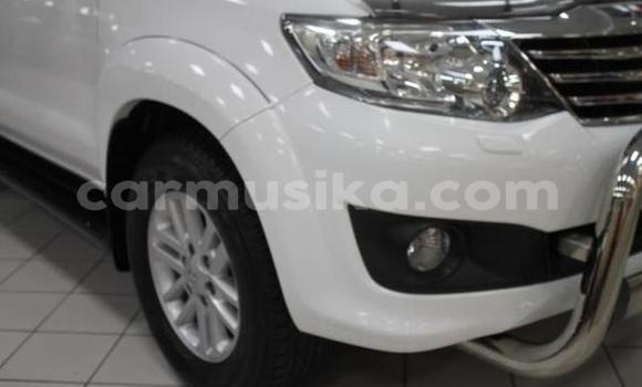 Tenga Tsaru Toyota Fortuner Chena Mota in Beitbridge in Matabeleland South Tenga Tsaru Toyota Fortuner Chena Mota in Beitbridge in Matabeleland South