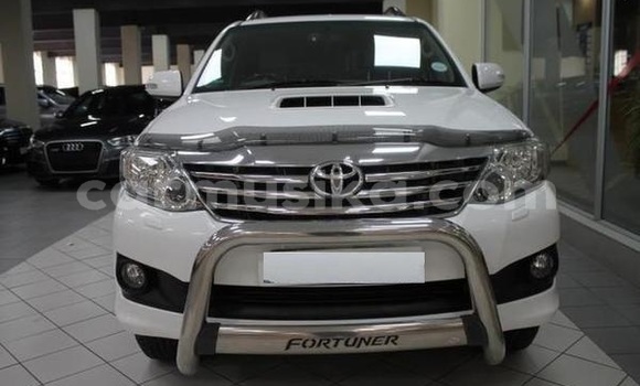 Tenga Tsaru Toyota Fortuner Chena Mota in Beitbridge in Matabeleland South Tenga Tsaru Toyota Fortuner Chena Mota in Beitbridge in Matabeleland South