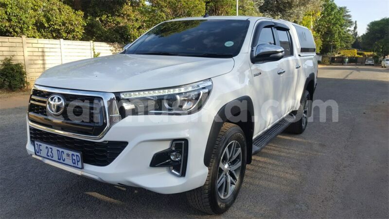 Big with watermark toyota hilux matabeleland south beitbridge 8324