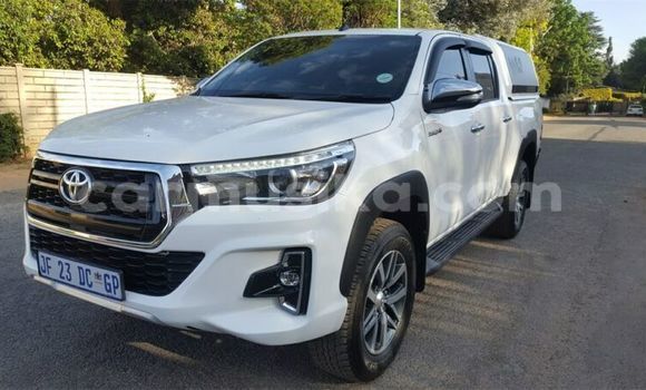 Acheter Occasion Voiture Toyota Hilux Blanc à Beitbridge, Matabeleland South Acheter Occasion Voiture Toyota Hilux Blanc à Beitbridge, Matabeleland South
