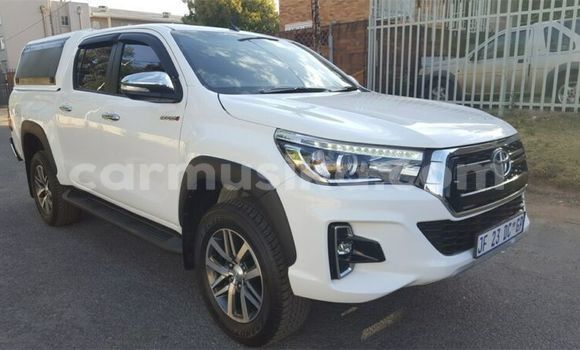 Acheter Occasion Voiture Toyota Hilux Blanc à Beitbridge, Matabeleland South Acheter Occasion Voiture Toyota Hilux Blanc à Beitbridge, Matabeleland South