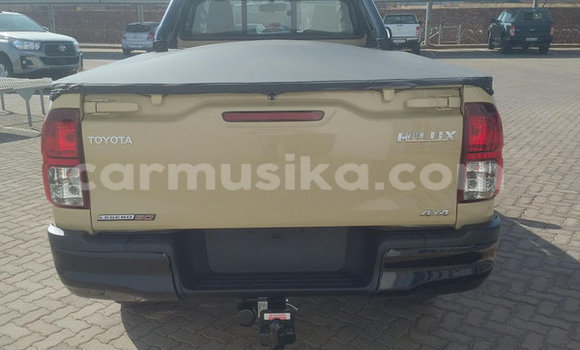 Acheter Occasion Voiture Toyota Hilux Beige à Beitbridge, Matabeleland South Acheter Occasion Voiture Toyota Hilux Beige à Beitbridge, Matabeleland South