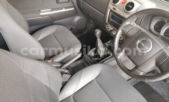 Acheter Occasion Voiture Isuzu KB Gris à Beitbridge, Matabeleland South Acheter Occasion Voiture Isuzu KB Gris à Beitbridge, Matabeleland South