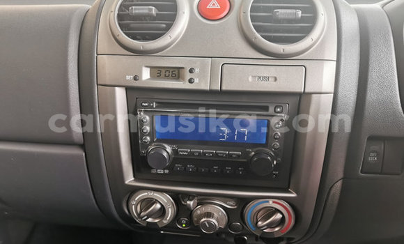 Acheter Occasion Voiture Isuzu KB Gris à Beitbridge, Matabeleland South Acheter Occasion Voiture Isuzu KB Gris à Beitbridge, Matabeleland South