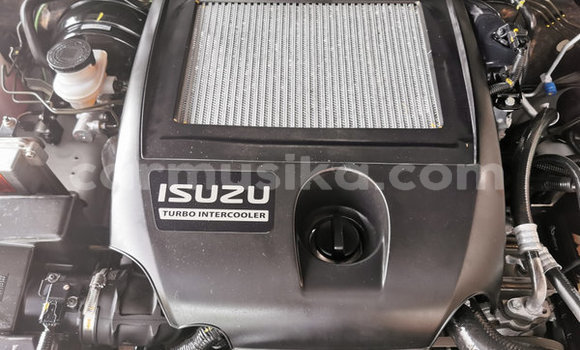 Acheter Occasion Voiture Isuzu KB Gris à Beitbridge, Matabeleland South Acheter Occasion Voiture Isuzu KB Gris à Beitbridge, Matabeleland South