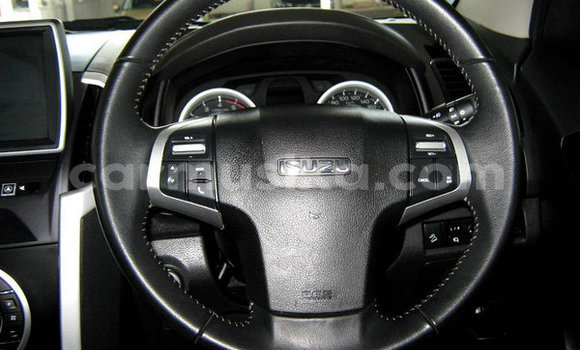 Acheter Occasion Voiture Isuzu KB Gris à Beitbridge, Matabeleland South Acheter Occasion Voiture Isuzu KB Gris à Beitbridge, Matabeleland South