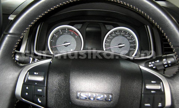 Acheter Occasion Voiture Isuzu KB Gris à Beitbridge, Matabeleland South Acheter Occasion Voiture Isuzu KB Gris à Beitbridge, Matabeleland South