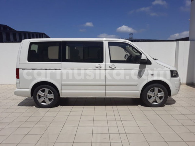 Big with watermark volkswagen caravelle matabeleland south beitbridge 8332