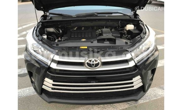 Acheter Import Voiture Toyota Highlander Noir à Import - Dubai, Harare Acheter Import Voiture Toyota Highlander Noir à Import - Dubai, Harare