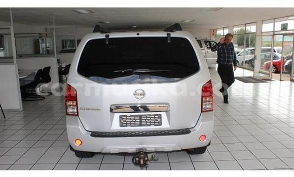 Acheter Occasion Voiture Nissan Pathfinder Gris à Beitbridge, Matabeleland South Acheter Occasion Voiture Nissan Pathfinder Gris à Beitbridge, Matabeleland South