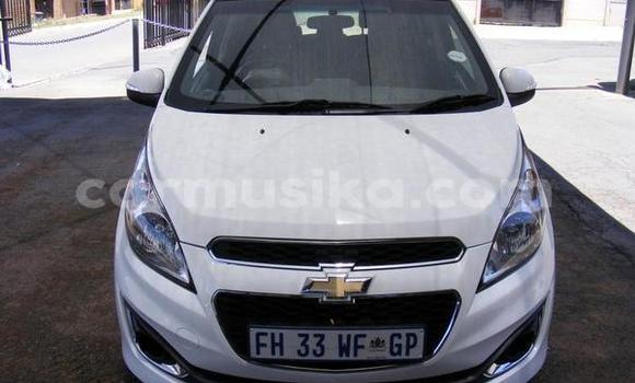 Nunua Ilio tumika Chevrolet Spark Nyeupe Gari ndani ya Beitbridge nchini Matabeleland Kusini Nunua Ilio tumika Chevrolet Spark Nyeupe Gari ndani ya Beitbridge nchini Matabeleland Kusini