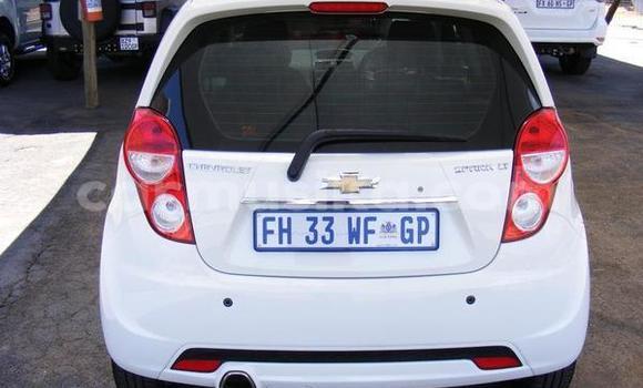 Nunua Ilio tumika Chevrolet Spark Nyeupe Gari ndani ya Beitbridge nchini Matabeleland Kusini Nunua Ilio tumika Chevrolet Spark Nyeupe Gari ndani ya Beitbridge nchini Matabeleland Kusini