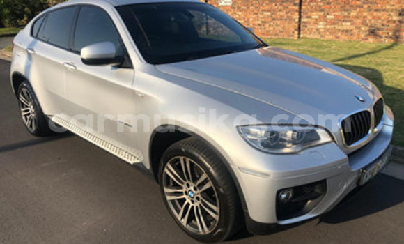 Acheter Occasion Voiture BMW X6 M Gris à Beitbridge, Matabeleland South Acheter Occasion Voiture BMW X6 M Gris à Beitbridge, Matabeleland South