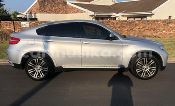 Acheter Occasion Voiture BMW X6 M Gris à Beitbridge, Matabeleland South Acheter Occasion Voiture BMW X6 M Gris à Beitbridge, Matabeleland South
