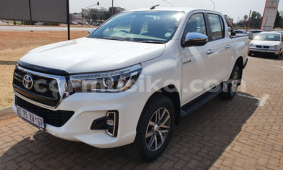 Acheter Occasion Voiture Toyota Hilux Blanc à Beitbridge, Matabeleland South Acheter Occasion Voiture Toyota Hilux Blanc à Beitbridge, Matabeleland South