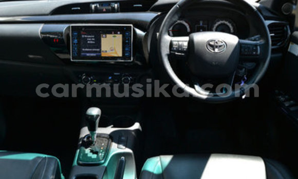 Acheter Occasion Voiture Toyota Hilux Blanc à Beitbridge, Matabeleland South Acheter Occasion Voiture Toyota Hilux Blanc à Beitbridge, Matabeleland South