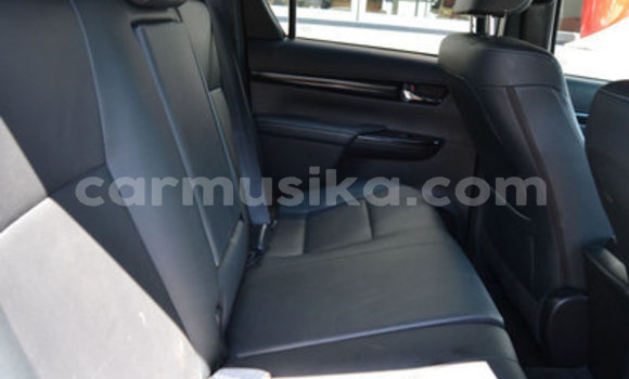 Acheter Occasion Voiture Toyota Hilux Blanc à Beitbridge, Matabeleland South Acheter Occasion Voiture Toyota Hilux Blanc à Beitbridge, Matabeleland South