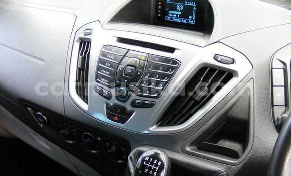 Acheter Occasion Voiture Ford Tourneo Custom Rouge à Beitbridge, Matabeleland South Acheter Occasion Voiture Ford Tourneo Custom Rouge à Beitbridge, Matabeleland South