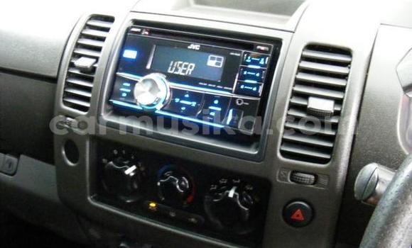 Acheter Occasion Voiture Nissan Navara Gris à Beitbridge, Matabeleland South Acheter Occasion Voiture Nissan Navara Gris à Beitbridge, Matabeleland South