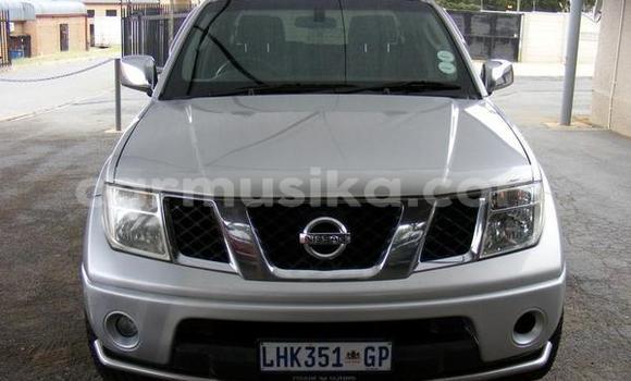 Acheter Occasion Voiture Nissan Navara Gris à Beitbridge, Matabeleland South Acheter Occasion Voiture Nissan Navara Gris à Beitbridge, Matabeleland South