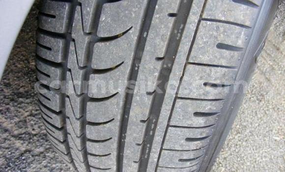 Acheter Occasion Voiture Nissan Navara Gris à Beitbridge, Matabeleland South Acheter Occasion Voiture Nissan Navara Gris à Beitbridge, Matabeleland South