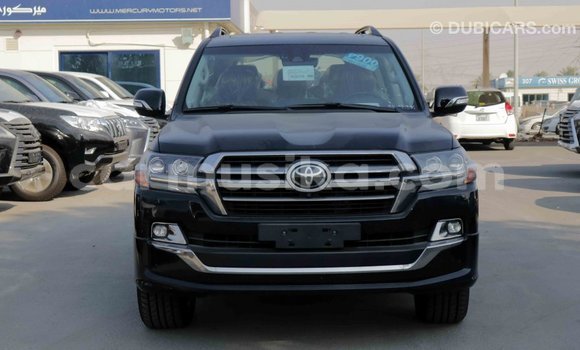 Acheter Import Voiture Toyota Land Cruiser Noir à Import - Dubai, Harare Acheter Import Voiture Toyota Land Cruiser Noir à Import - Dubai, Harare