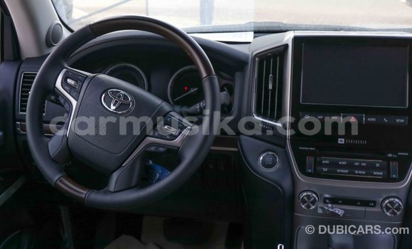 Acheter Import Voiture Toyota Land Cruiser Noir à Import - Dubai, Harare Acheter Import Voiture Toyota Land Cruiser Noir à Import - Dubai, Harare