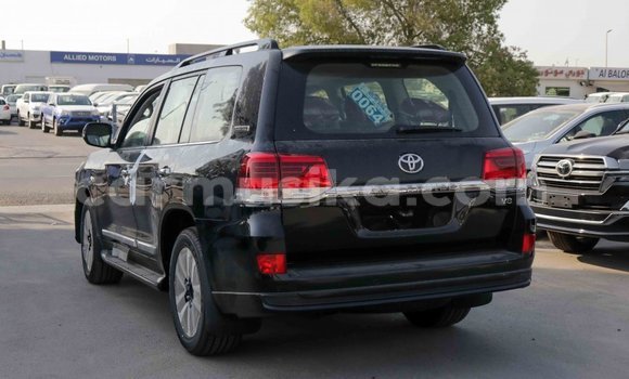 Acheter Import Voiture Toyota Land Cruiser Noir à Import - Dubai, Harare Acheter Import Voiture Toyota Land Cruiser Noir à Import - Dubai, Harare