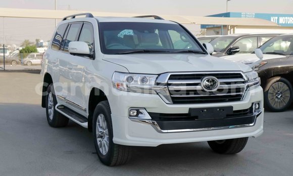 Buy Import Toyota Land Cruiser White Car in Import - Dubai in Harare Buy Import Toyota Land Cruiser White Car in Import - Dubai in Harare
