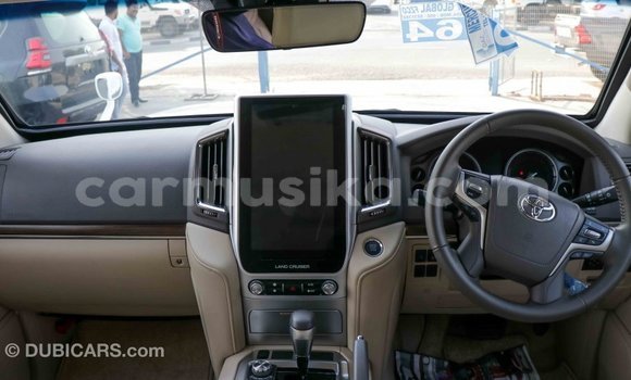 Buy Import Toyota Land Cruiser White Car in Import - Dubai in Harare Buy Import Toyota Land Cruiser White Car in Import - Dubai in Harare