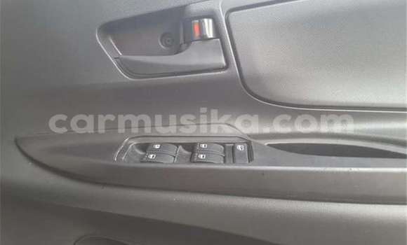 Nunua Ilio tumika Toyota Avanza Nyeupe Gari ndani ya Beitbridge nchini Matabeleland Kusini Nunua Ilio tumika Toyota Avanza Nyeupe Gari ndani ya Beitbridge nchini Matabeleland Kusini